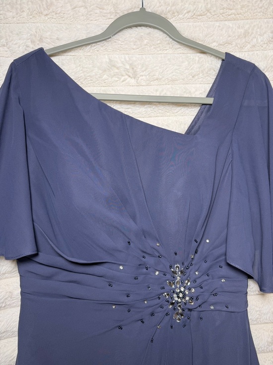 Elegant Slate Blue Evening Gown with Embellished Waist - Picture 2 of 3